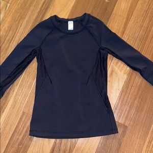 long sleeve ivivva athletic shirt w/ mesh design